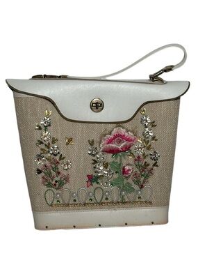 1960’s Floral Embroidered White Tan Plastic Gemstones Wood Shoulder Bag